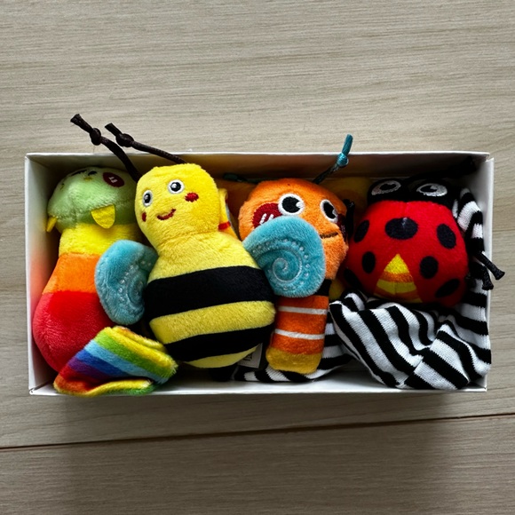 Infantino Colorful Baby Rattle Set - Picture 2 of 2